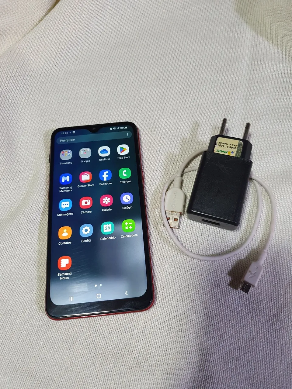 Samsung Galaxy A10s Vermelho - Seminovo