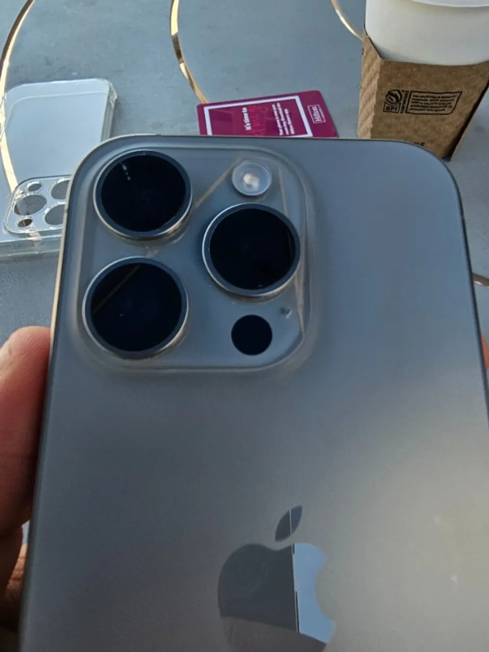 iPhone 15 Pro 256GB - ESIM - Impecável - Caixa e Acessórios Originais