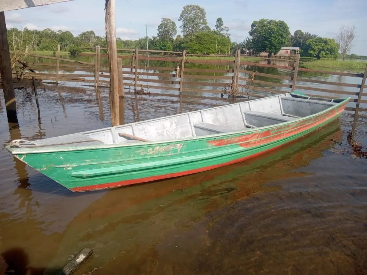 Canoa de alumínio e motor yamaha 15 - Foto 5