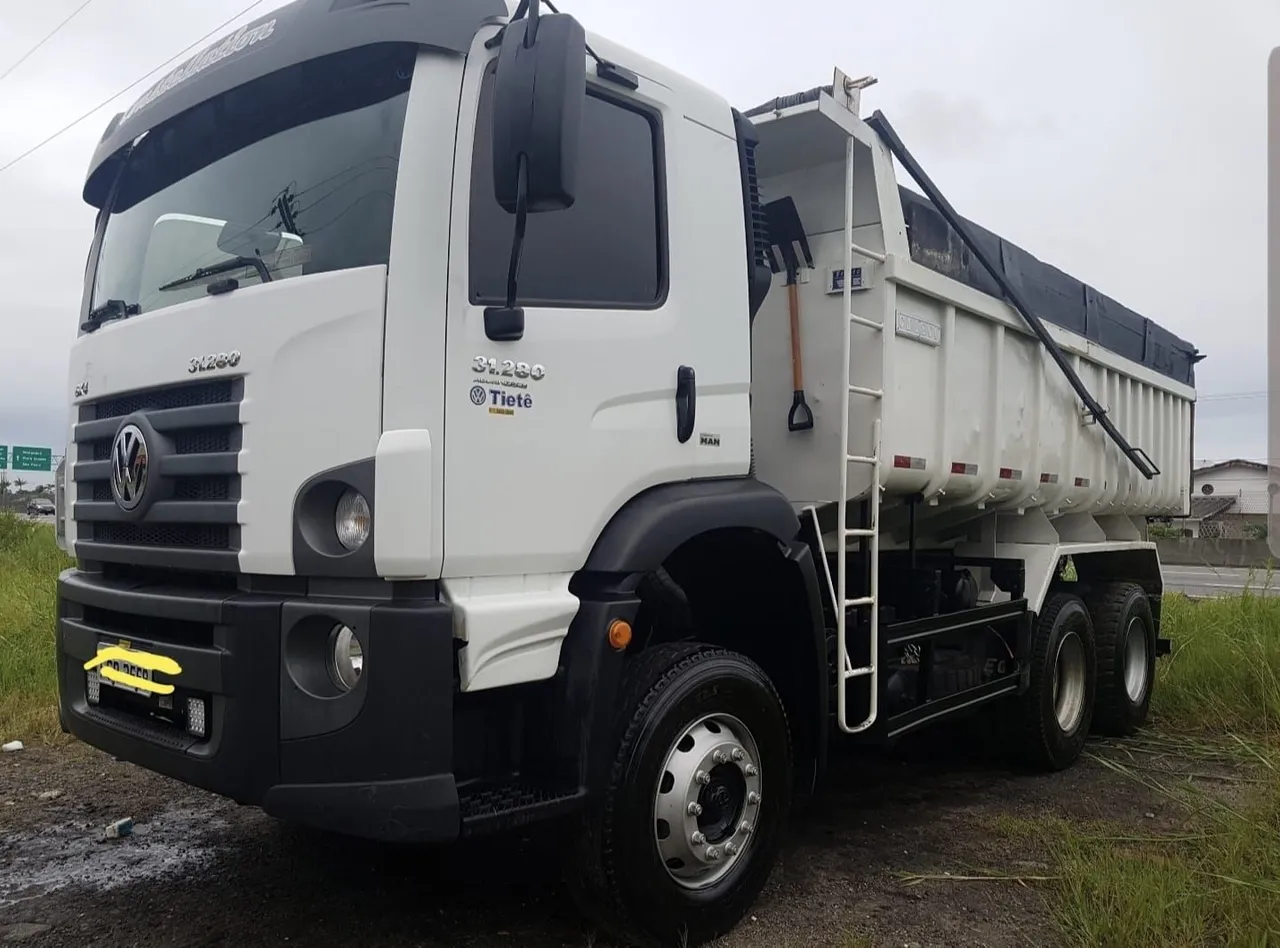 Caminhão 31280 6x4 Traçado