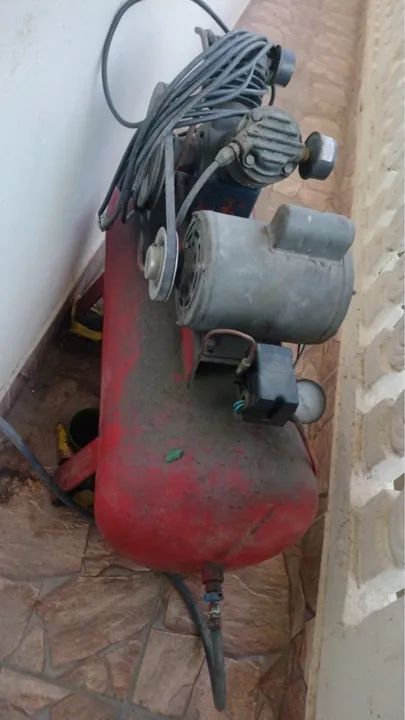 Vende-se um compressor Schulz