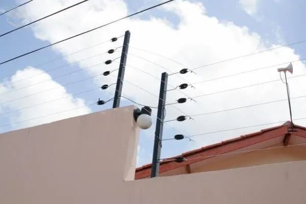 kit cerca eletrica 6 fios gcp 10000 +02 controle e acessorios c/instalaçao.