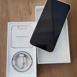 iPhone13本体＋箱 iPhone 13 - Celulares e Smartphones - São Jorge, Manaus 1451969775