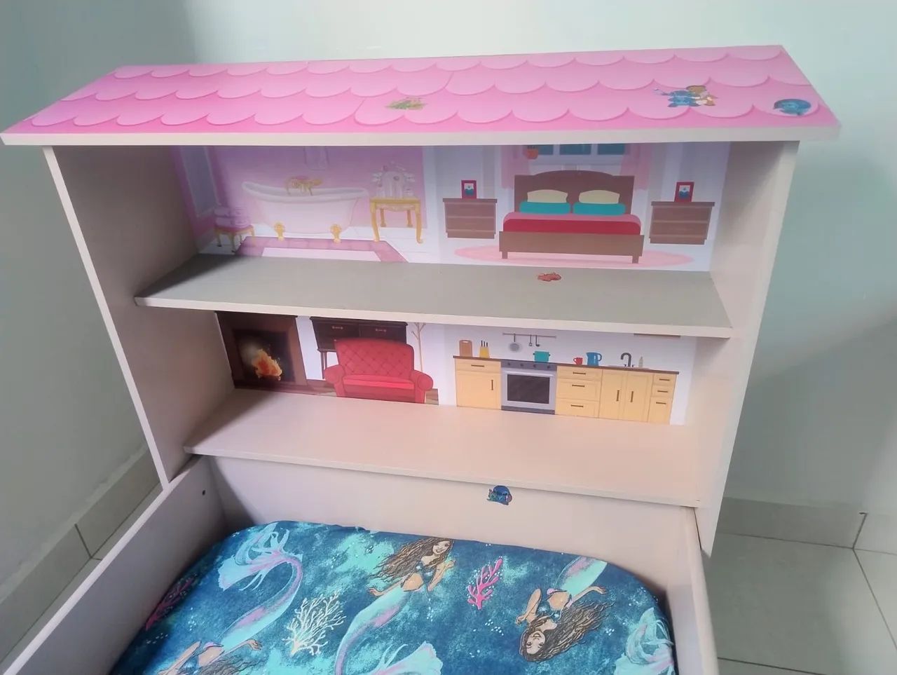 Cama infantil com estante/cabeceira temática - Foto 2