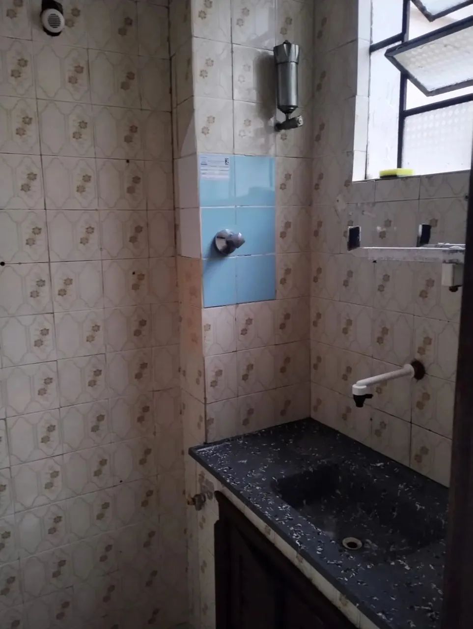 Imóvel para aluguel possui 26 metros quadrados com 1 quarto em Centro - Petrópolis - RJ - Foto 2