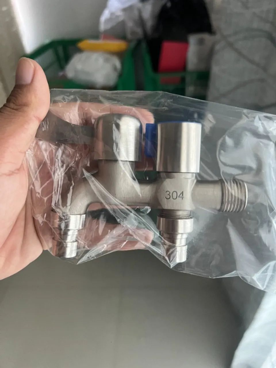 Torneira de Lavatório Saída Dupla - Inox Anti-Gotejamento - Foto 3