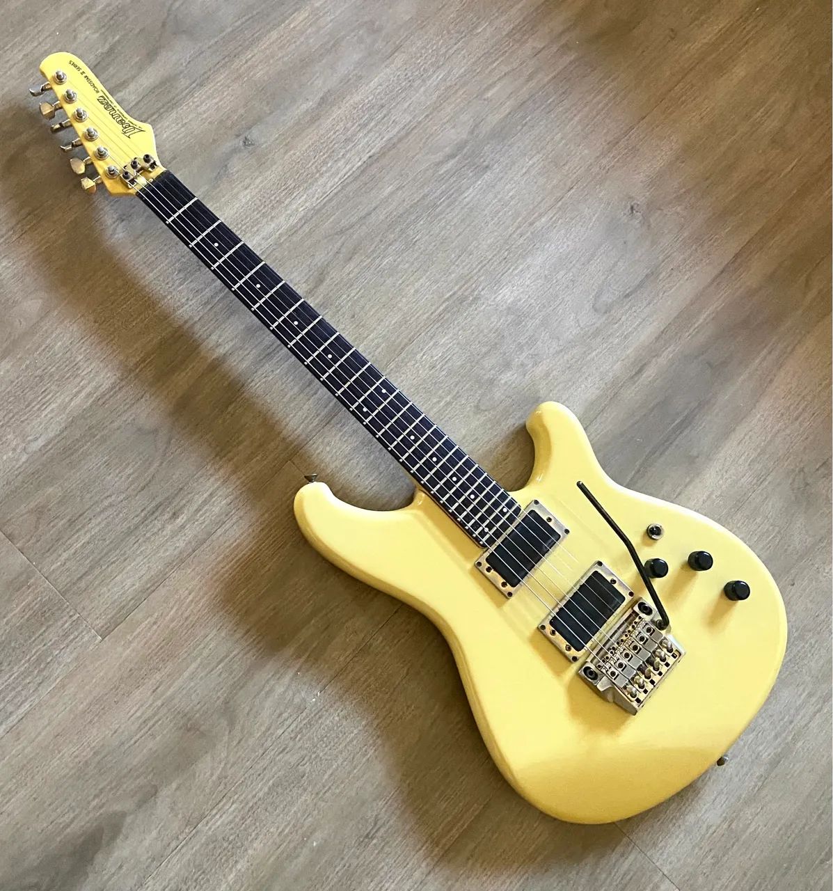 Guitarra Ibanez Roadstar RS520 - Foto 6