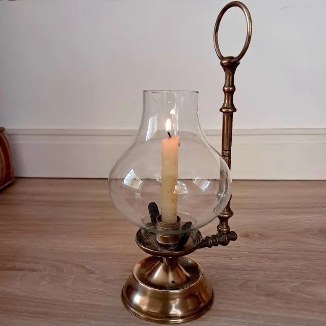 Castiçal Lamparina em Latão e Cúpula de Vidro