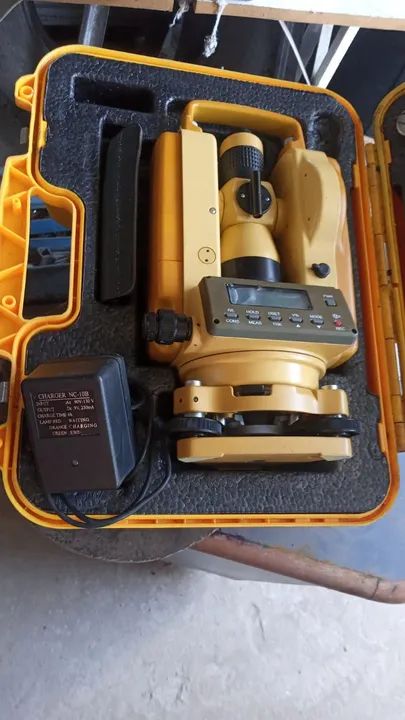 Vendo ou troco Estação Total GEODETIC