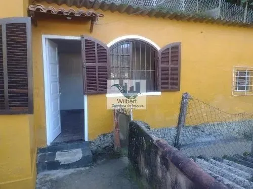 Imóvel para aluguel possui 40 metros quadrados com 1 quarto em Centro - Petrópolis - RJ