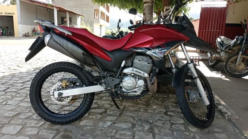 Vende-se xre 300 2012 