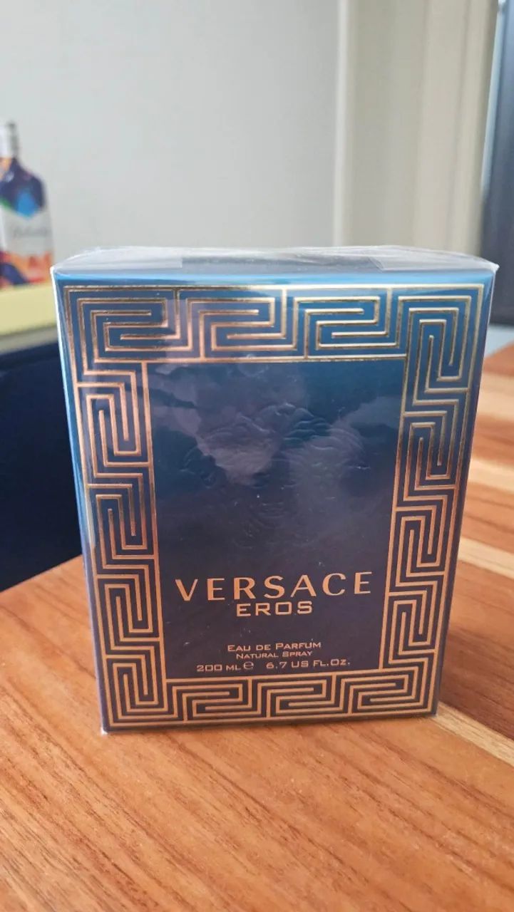 Perfume Versace Eros Eau the Parfum 200ml lacrado - Foto 4