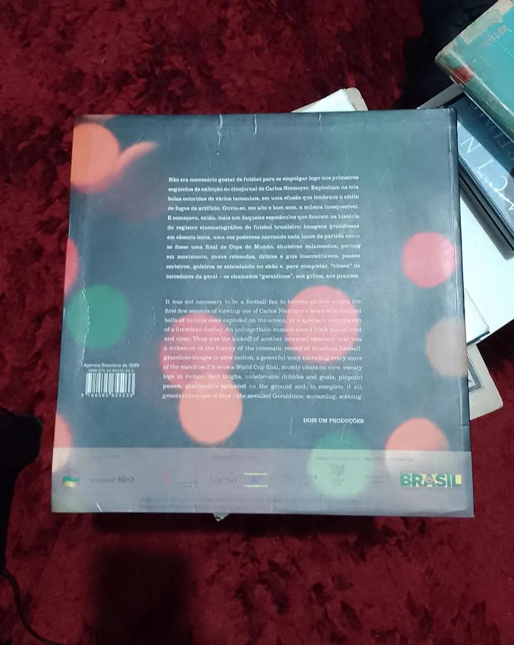 Livro Canal 100 - Uma câmera lúdica, explosiva e dramática - Foto 2