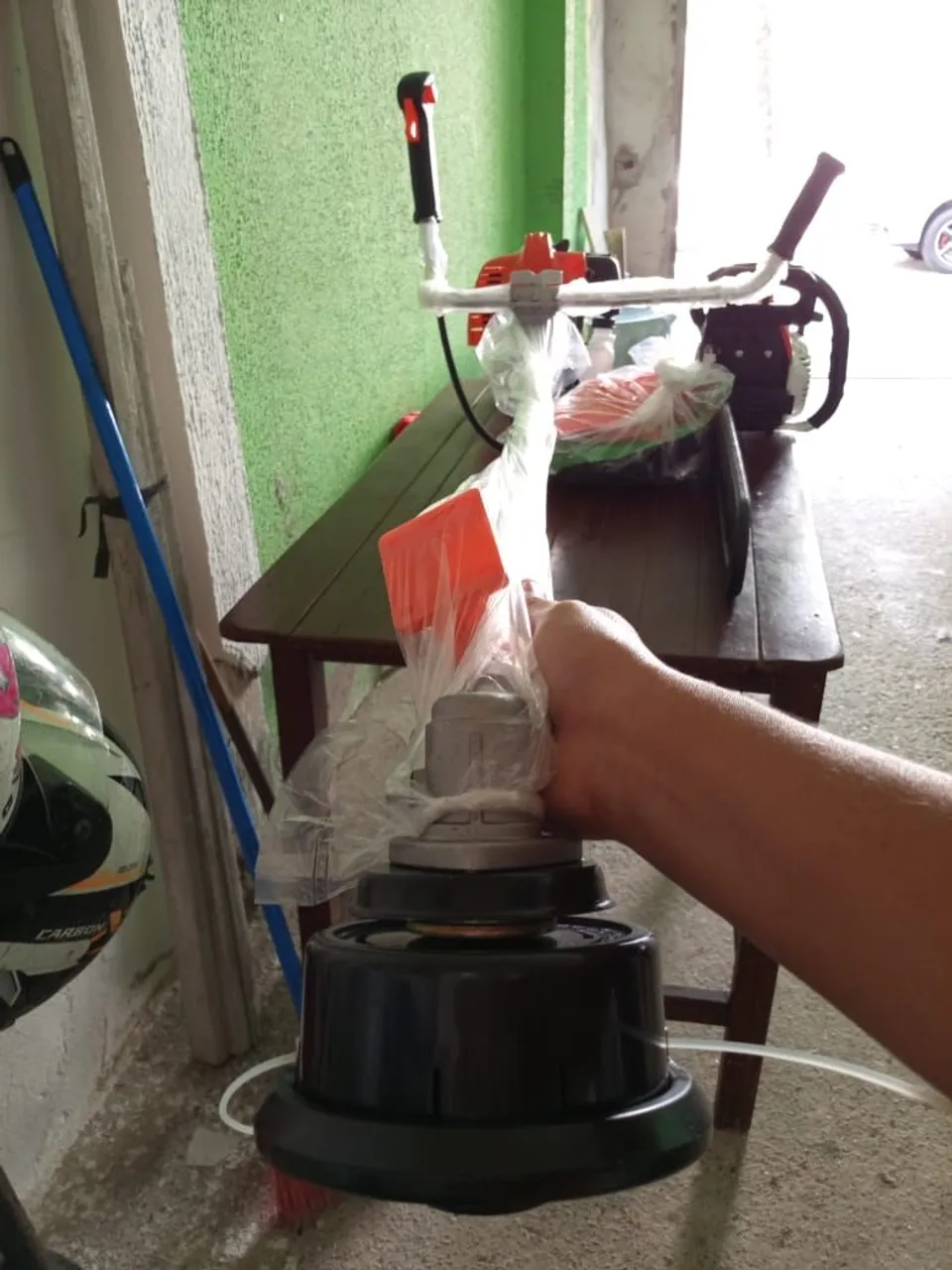 Aparador de Grama a Gasolina Novo