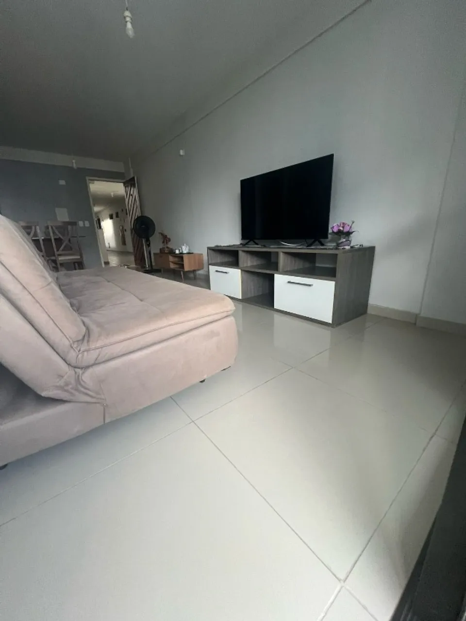 ALUGO BELO  APARTAMENTO EM TAMBAU COM VARANDA COM VISTA POR MAR BEM LOCALIZADO