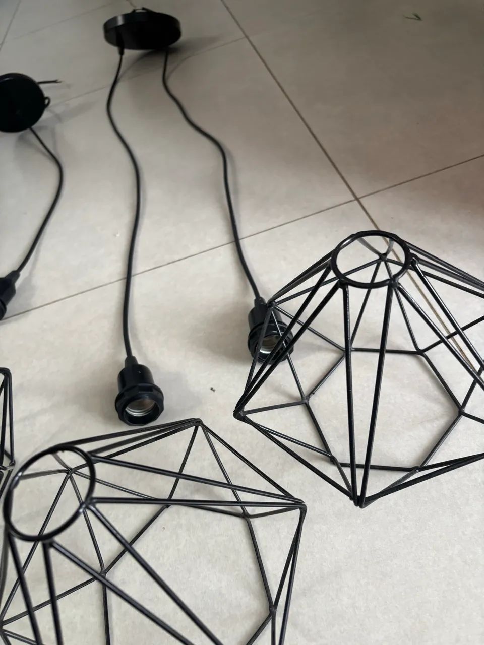 Lustre pendente aramado duplo / simples preto bem novo - Foto 4