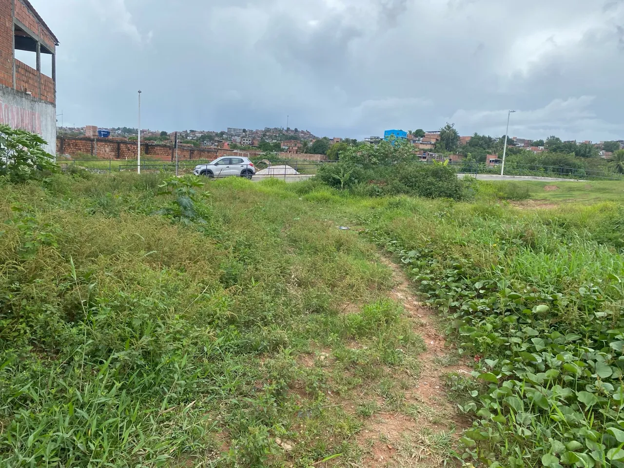 Vende-se terreno em Periperi