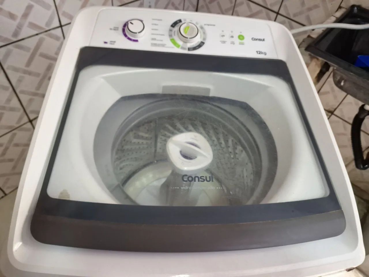 Máquina de lavar roupas consul