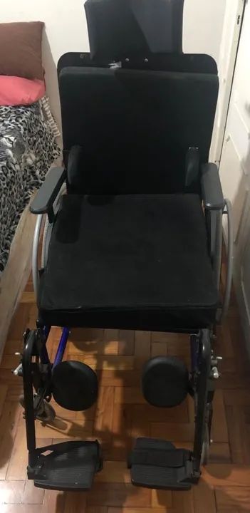 Cadeira de Rodas Reclinável Alumínio Ortomobil MA3R Dobrável X com Apoio de Cabeça - Foto 2