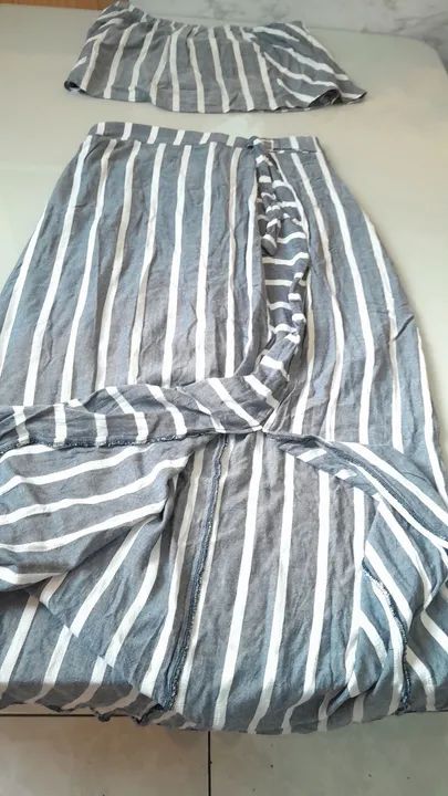 Conjunto de saia e croped listrado - Foto 2