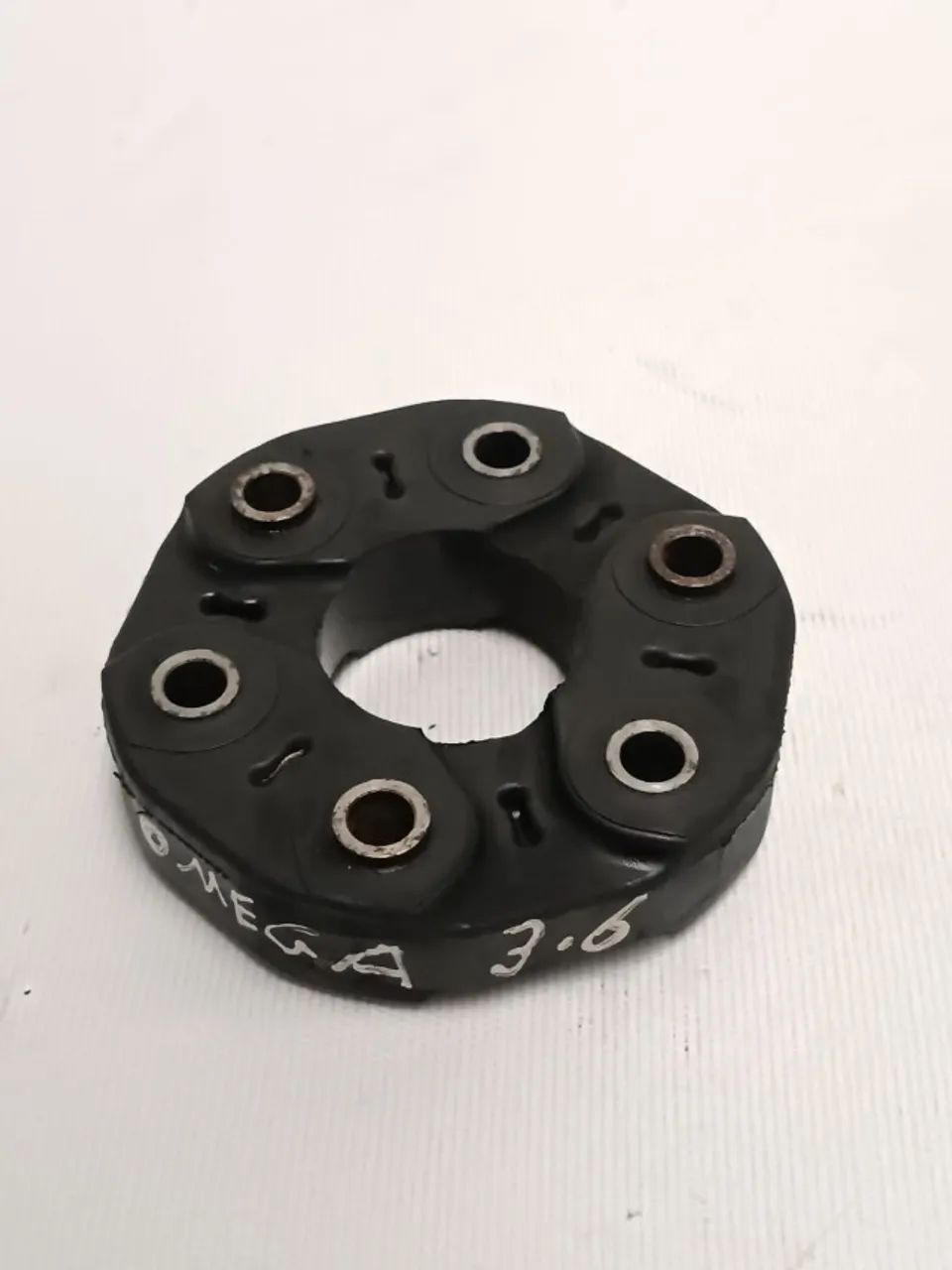 Bolachão Cardan Chevrolet Omega 3.6 V6 | 2007 à 2013 - Usada/Original -  Peças para carros, vans e utilitários - Xaxim, Curitiba 1440218754 | OLX