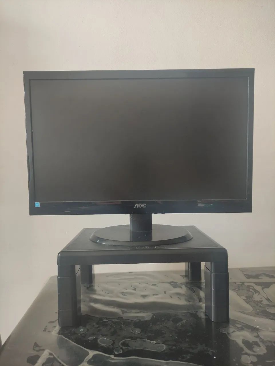 Monitor AOC 22 polegadas, LED, Full HD, funcionamento normal, conservado!