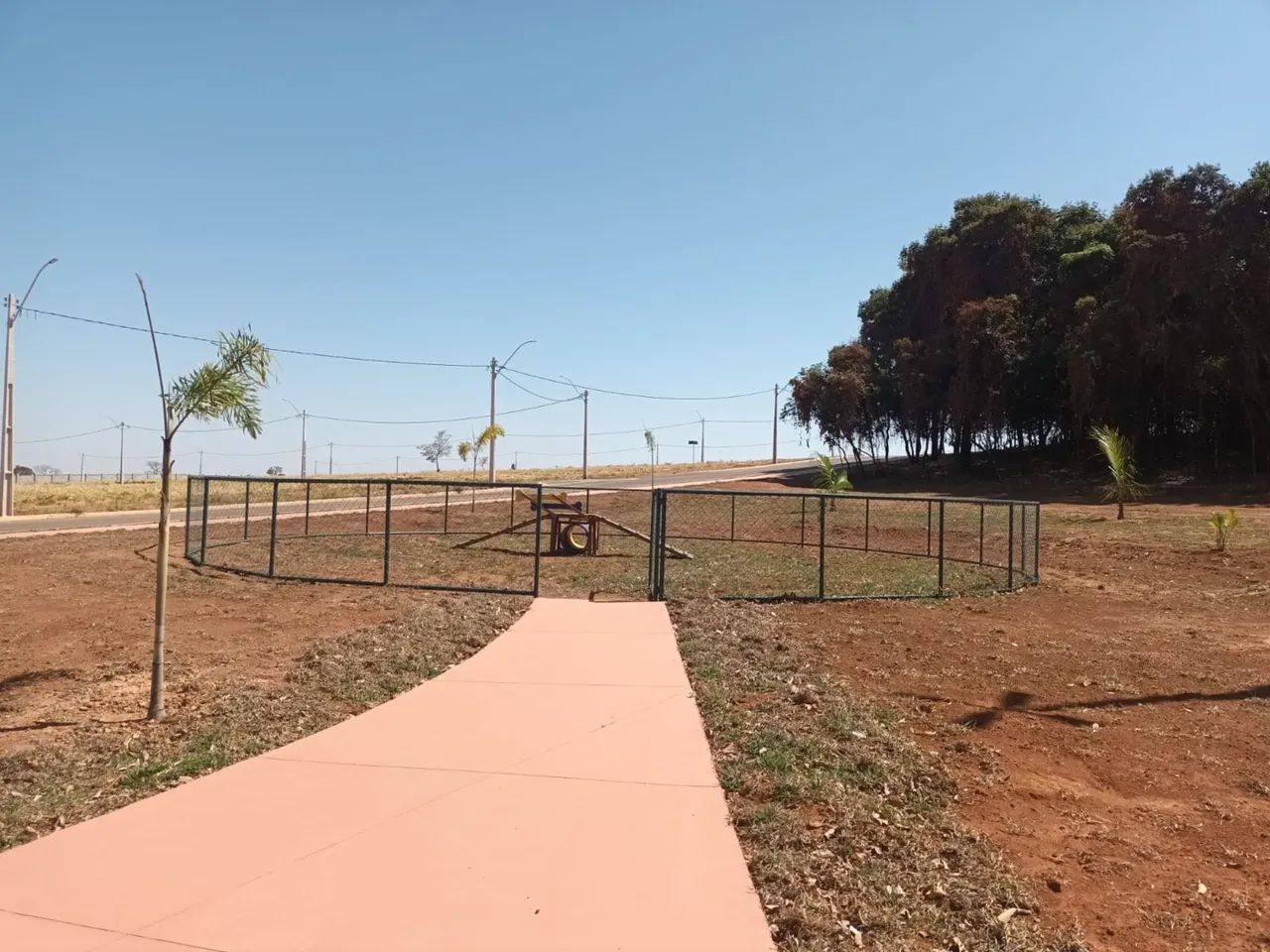 Lotes a prestação Prox. Daia é do posto presidente BR.153 Anápolis  - Foto 5