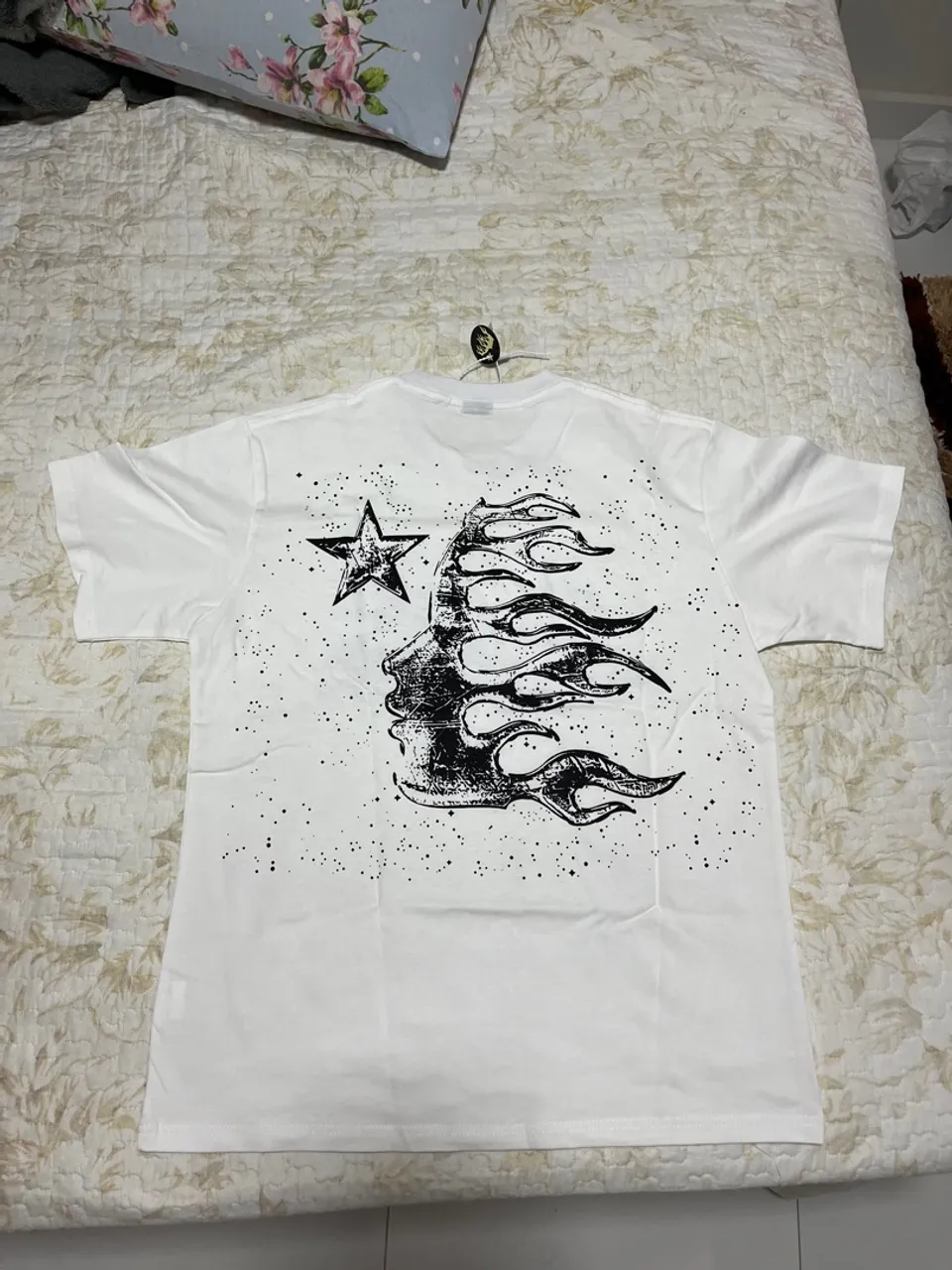 Camiseta Hellstar