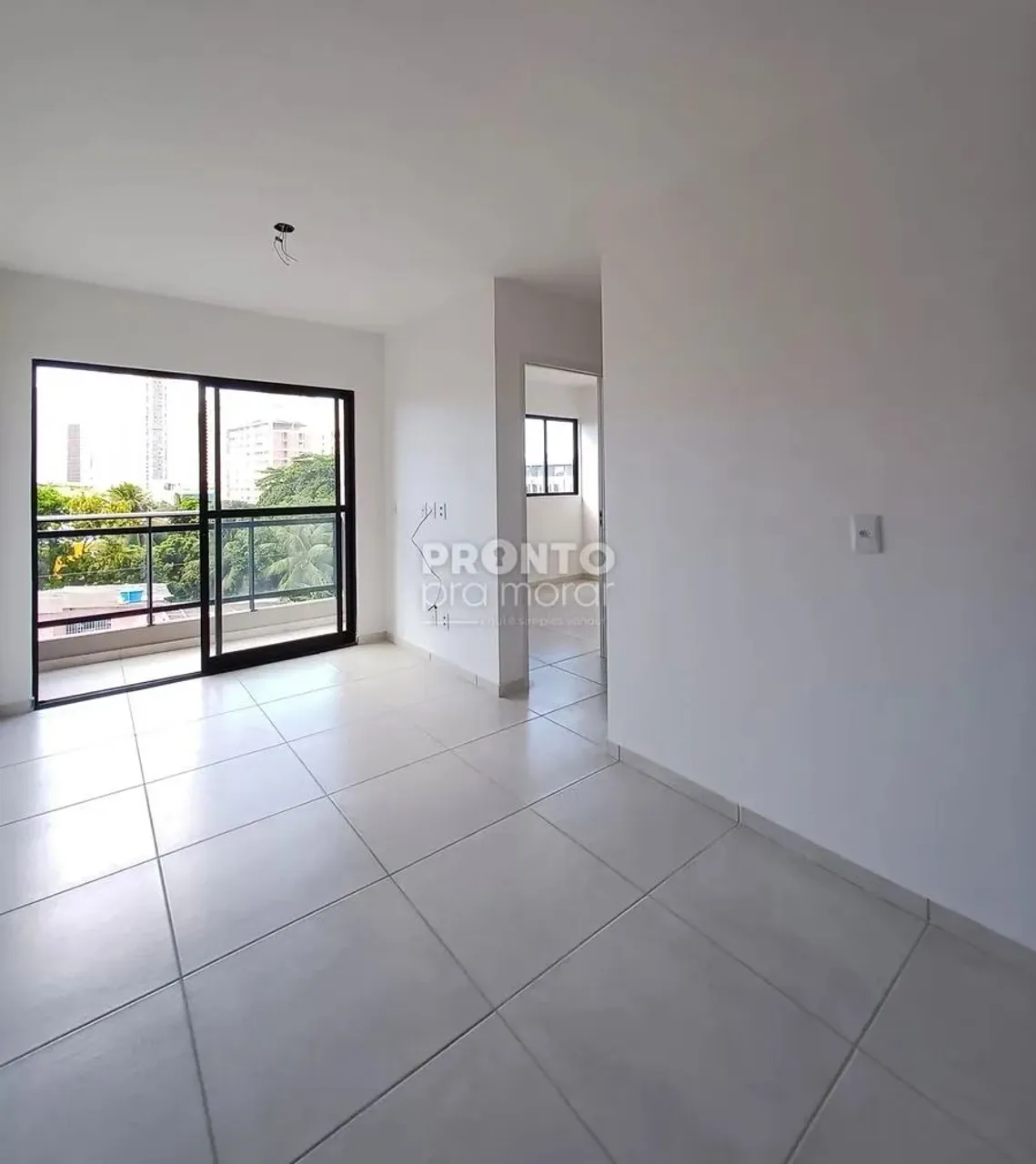 Imóvel para venda possui 42 metros quadrados com 2 quartos em Imbiribeira - Recife - PE