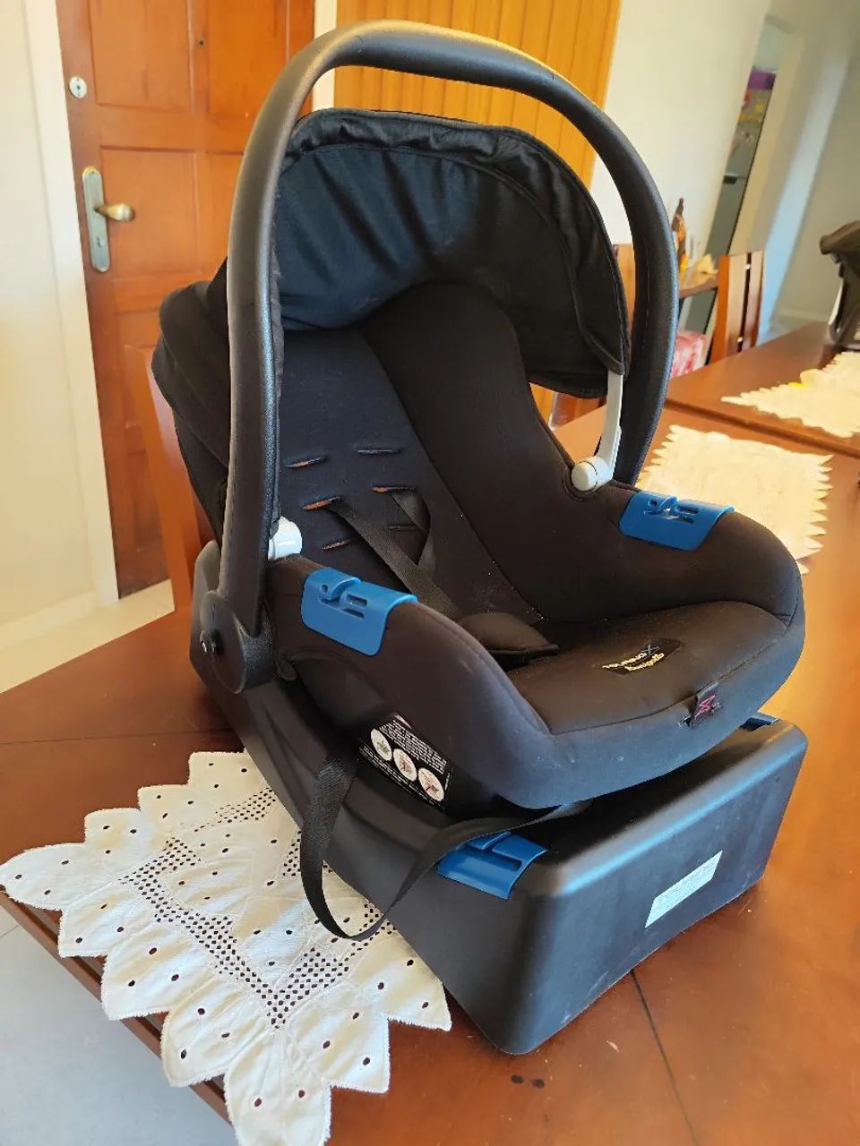 Cadeirinha para Bebê Conforto + base Burigotto touring- Ótimo Estado