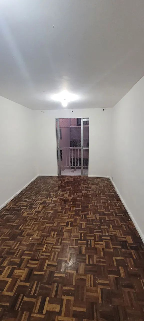 Apartamento na Taquara, 2 quartos, varanda, 1 vaga, 48m², Merck. 