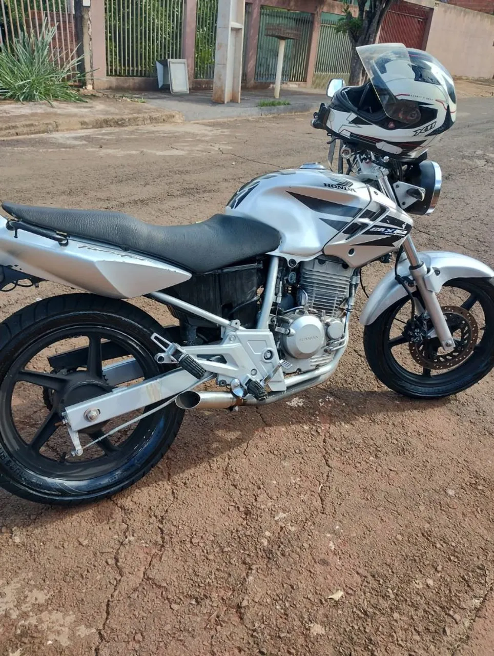 CBX Twister 250