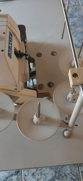 Maquina costura overlok industrial  - Foto 2