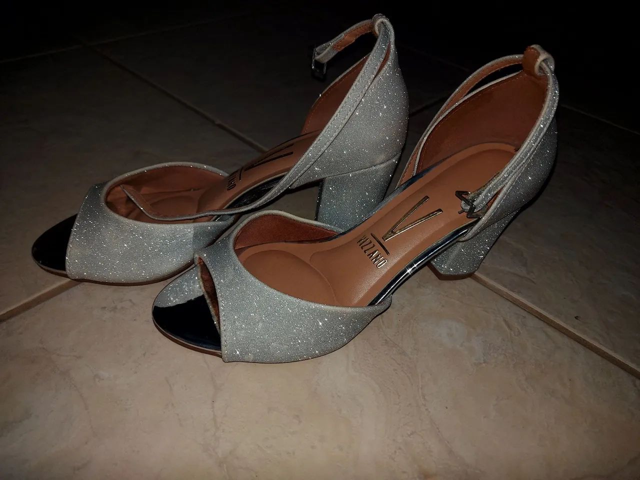 Sandália Vizzano Glitter Prateada - Foto 2