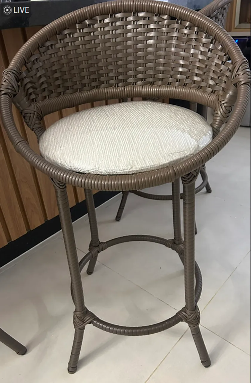 4 Banquetas para balcão