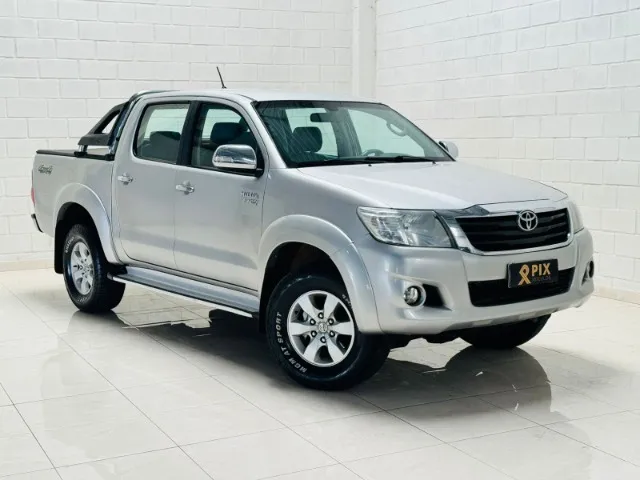 TOYOTA HILUX CD SRV 4X4 2.7 FLEX AUTOMÁTICA 2015