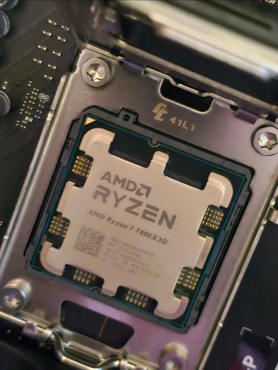 AMD Ryzen 7 7800X3D - oem - usado somente processador - Foto 2