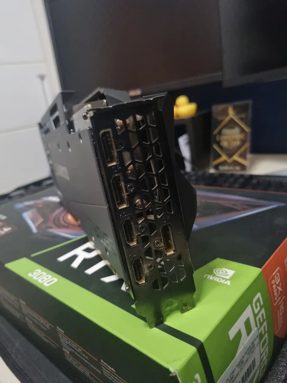 Placa de Vídeo Gigabyte GeForce RTX 3080 Gaming OC 10G - Foto 3