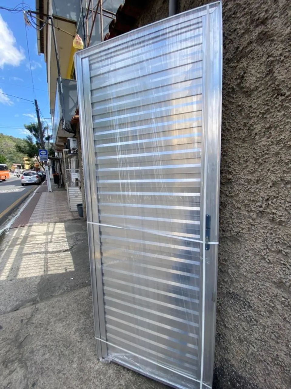 PROMOÇÃO DESTRUIDORA - PORTA ALÚMINIO DIRETO DA FÁBRICA 2.10X60/ 2.10X70/ 2.10X80 - Foto 4