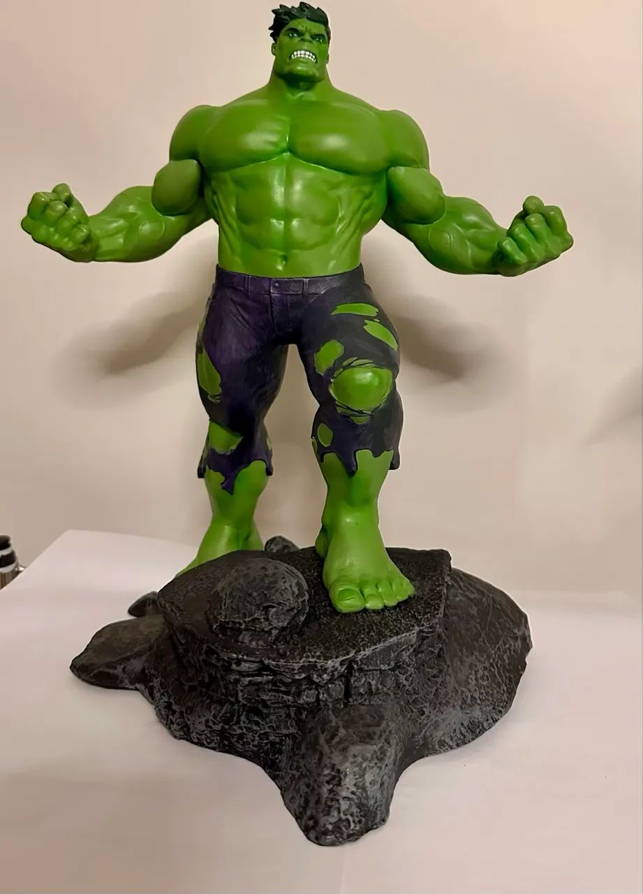 Estátua HULK 30 cm, Diamond Comic, perfeito estado. - Foto 2