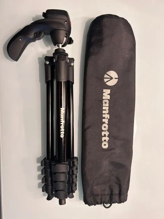 Tripé Manfrotto Cabeça Joystick Compact Action Black (alumínio)