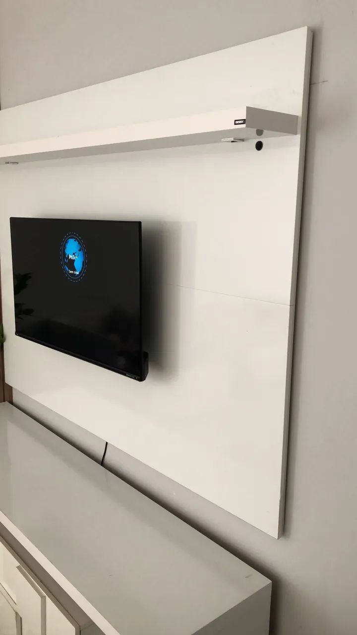 Home rack with wall panel64169309654145121