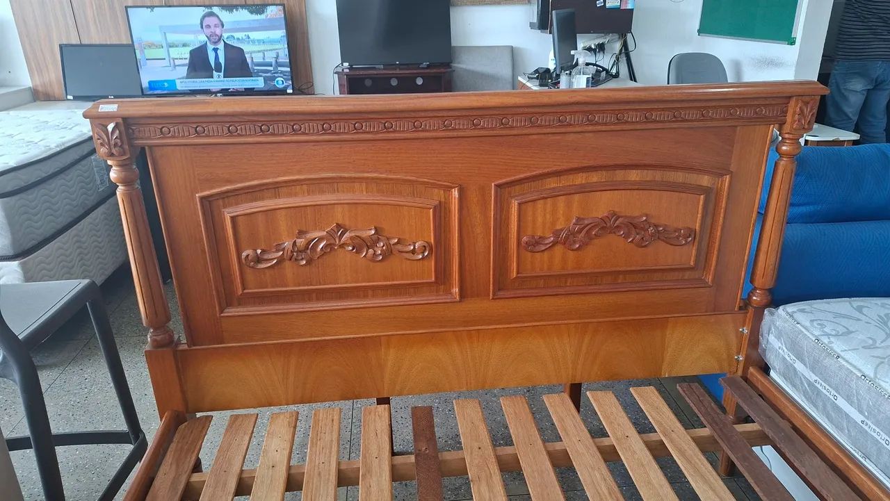 Cama de madeira casal  - Foto 2
