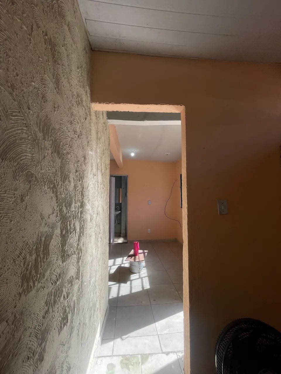 Aluga-se casa