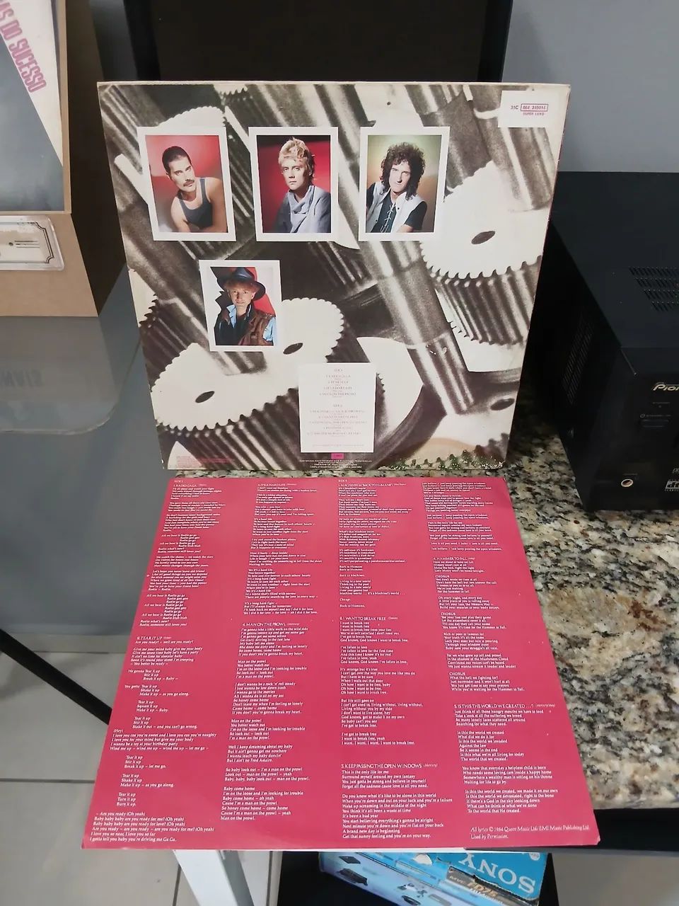 Vinil Queen  - Foto 3