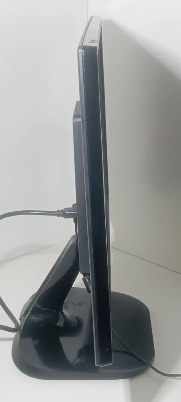 Monitor LG 22 Polegadas, Ultra Fino, Entradas HDMI, VGA, Imagem Perfeita. - Foto 4