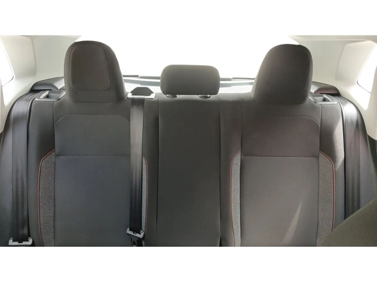 Volkswagen Polo Track 1.0 Flex 12V 5p, foto 12 de 16