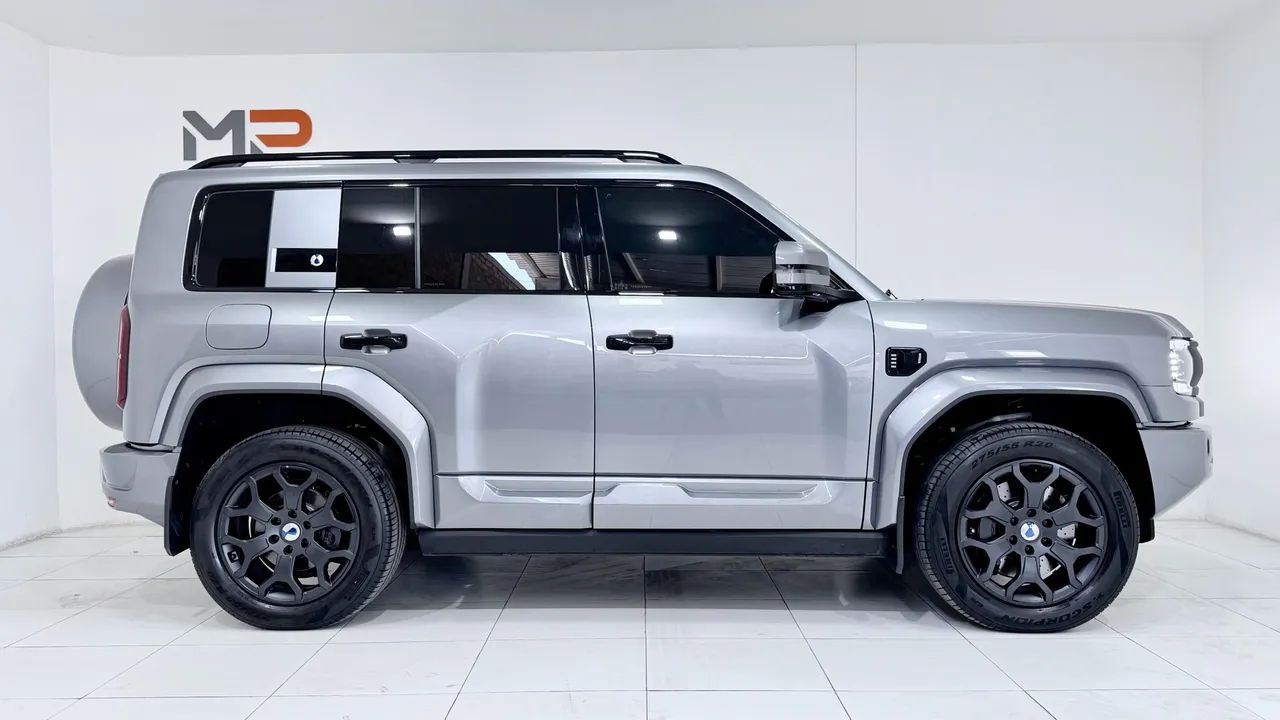 Denza B5 4WD, foto 5 de 10