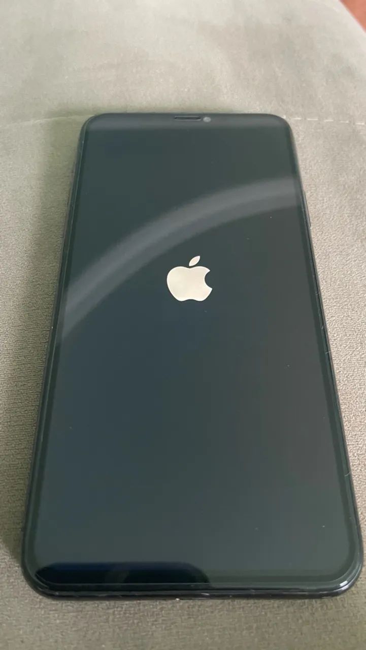 Vendo celular iPhone 11  pro max 128 Gb - Foto 2
