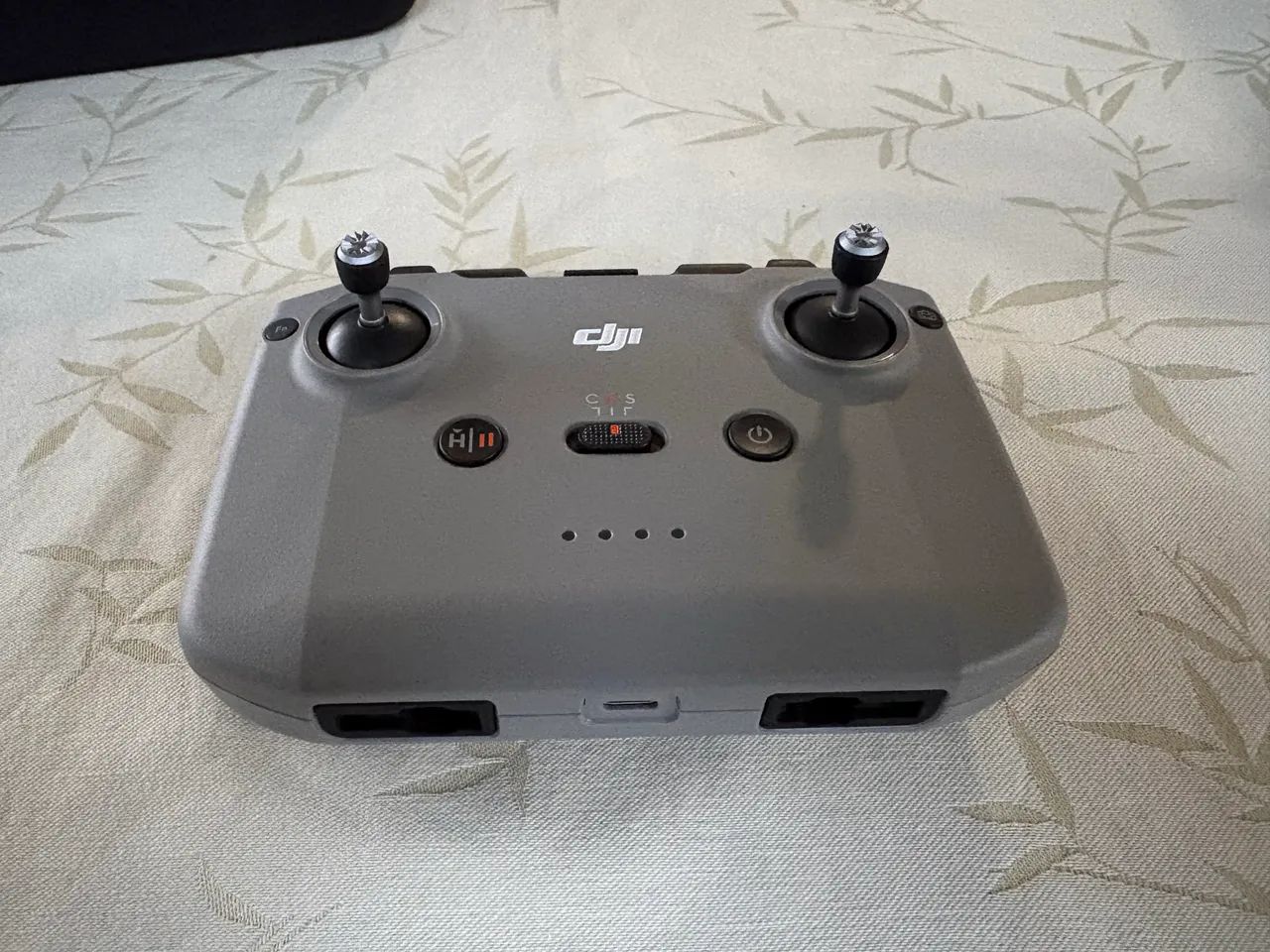 Controle, 2 baterias e carregador DJI NEO - Foto 4